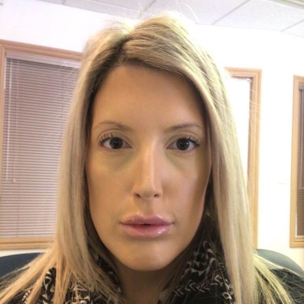 Meet your Posher, Lauren